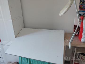 tavolo da disegno.