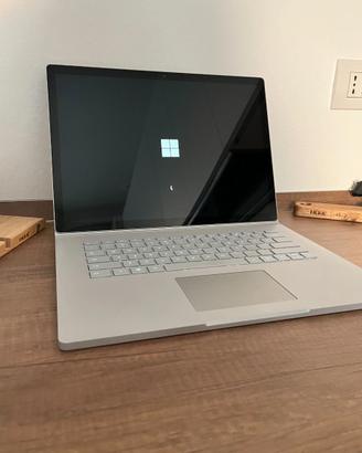 Surface book 3 15" i7 GTX 1660ti RAM 32GB  SSD 1TB