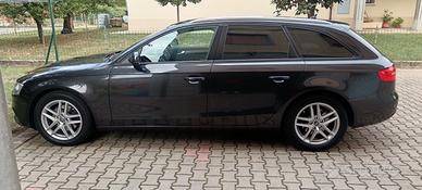 Audi  A4 Avant 20  143 Cv