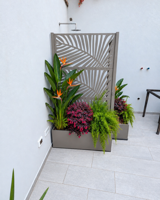 Separé da giardino con fioriera in acciaio