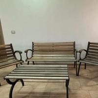 salotto da giardino  in legno e ferro battuto 