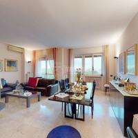 AMPIO MULTILOCALE, RISTRUTTURATO A TRE LOCALI, A P