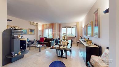 AMPIO MULTILOCALE, RISTRUTTURATO A TRE LOCALI, A P