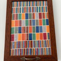 Vassoio con disegno geometrico