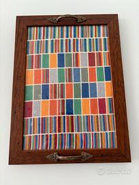 Vassoio con disegno geometrico