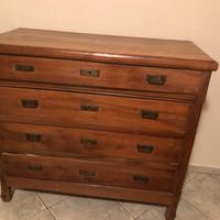 immobile in legno massiccio