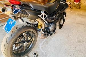 Ducati ypermotard 796  anno 2010