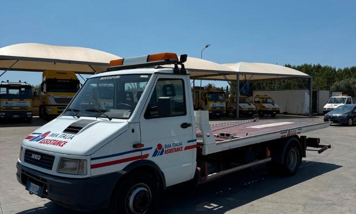 Iveco daily 59 carroattrezzi isoli