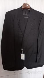 completo uomo vestito 