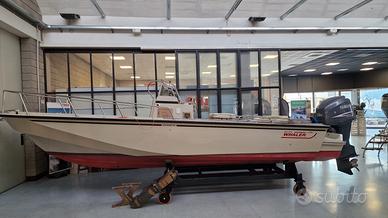 Boston Whaler 22 outrage con whaler drive
