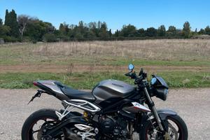 Triumph street triple 765 rs
