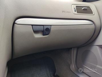 Cassetto portaoggetti VOLVO S60 del 2010