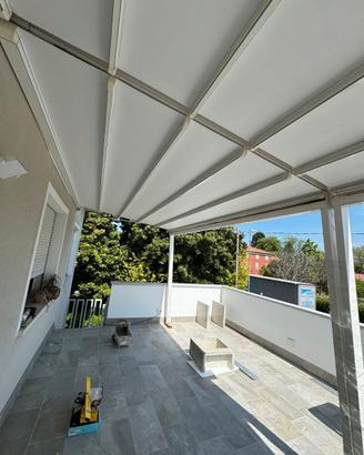 Pergola bioclimatica