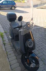 NIU NQi GTS scooter elettrico 