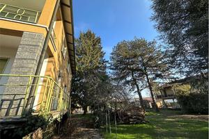 Stabile-Palazzo a Vergiate