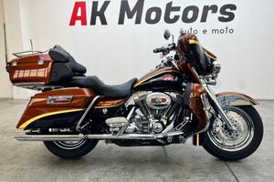 HARLEY-DAVIDSON FLHTCUSE Screamin' Eagle Ultra C