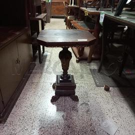TAVOLINO NOCE PIANO OTTAGONALE