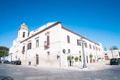 Ampio Locale Commerciale a Barletta