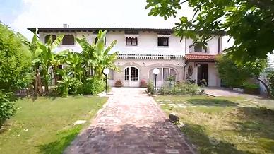 Villa 720 m² con 7 suite e seconda villa, Caorle