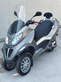 Piaggio MP3 300 ie