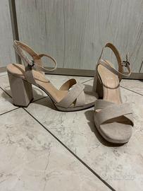 Sandalo beige n.40 tacco alto