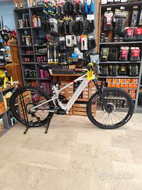 Mondraker CRAFTY R 2025 Bosch CX5 800Wh Shimano XT