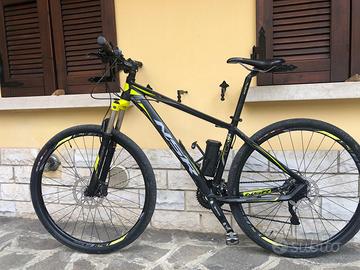 Bicicletta Mountain Bike in alluminio