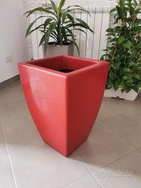 Vaso-portavaso in plastica bordeaux