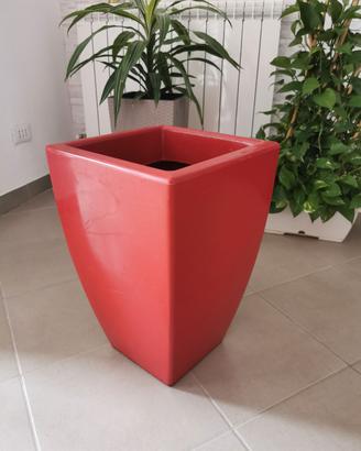 Vaso-portavaso in plastica bordeaux