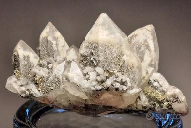 Cluster di quarzo ialino con Pirite - Romania