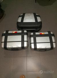tris bauli Triumph con telaietto e piastra 
