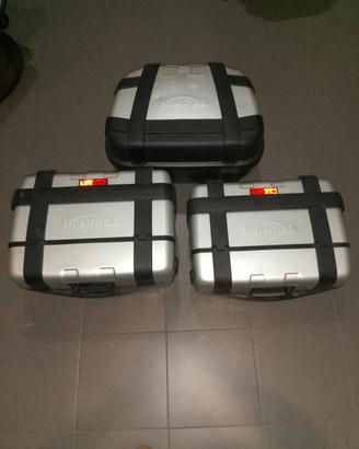 tris bauli Triumph con telaietto e piastra 