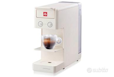 Macchina del cafe Illy bianca