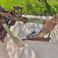 Aratro assolcatore monovomere