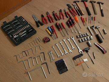 PACCHETTO COMPLETO DI UTENSILI FAI DA TE CON BORSA