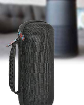 Custodia Khanka per Bose Soundlink Revolve