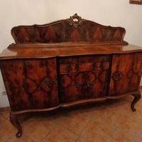 Credenza in radica in stile Chippendale