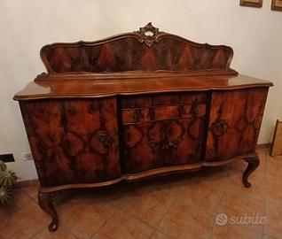 Credenza in radica in stile Chippendale