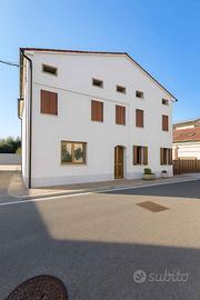 Porzione di bifamiliare da ristrutturare - 062