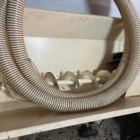 Pigiadiraspatrice elettrica con pompa