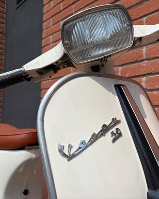 Vespa 50 Special