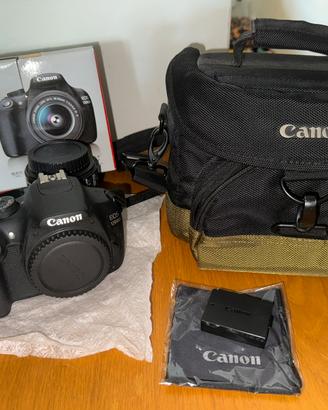 Canon EOS 1200D con obiettivo 18–55 mm IS II