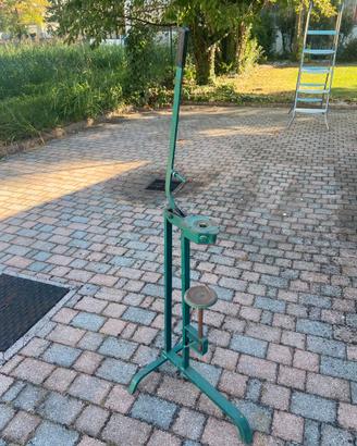 Tappatrice per bottiglie