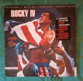 Dischi in vinile 33 giri Queen e Rocky 4.