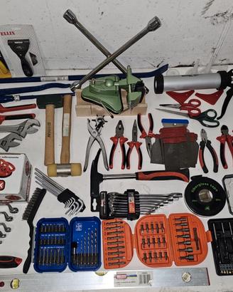 Utensili vari bricolage IN BLOCCO