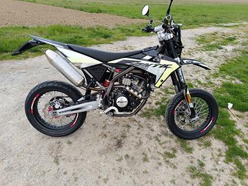 Fantic 125 XMF performance 4Tempi