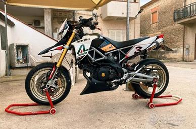 Aprilia dorsoduro 750 