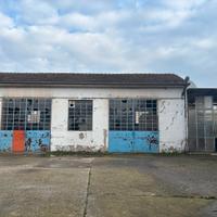 Zevio periferia: magazzino / laboratorio con corte