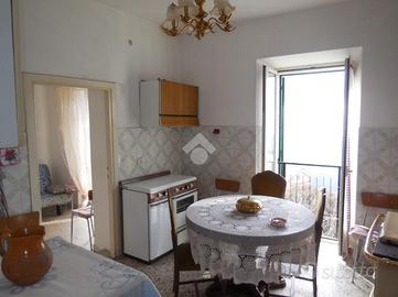 2 LOCALI A BELLEGRA