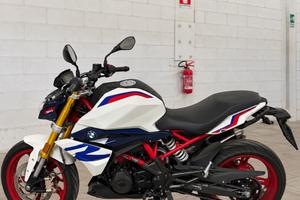 BMW G310R 2023, Akrapovič Carbon + originale